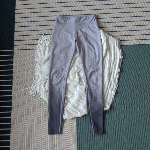 ALO Yoga Pants - ALO Yoga Pants